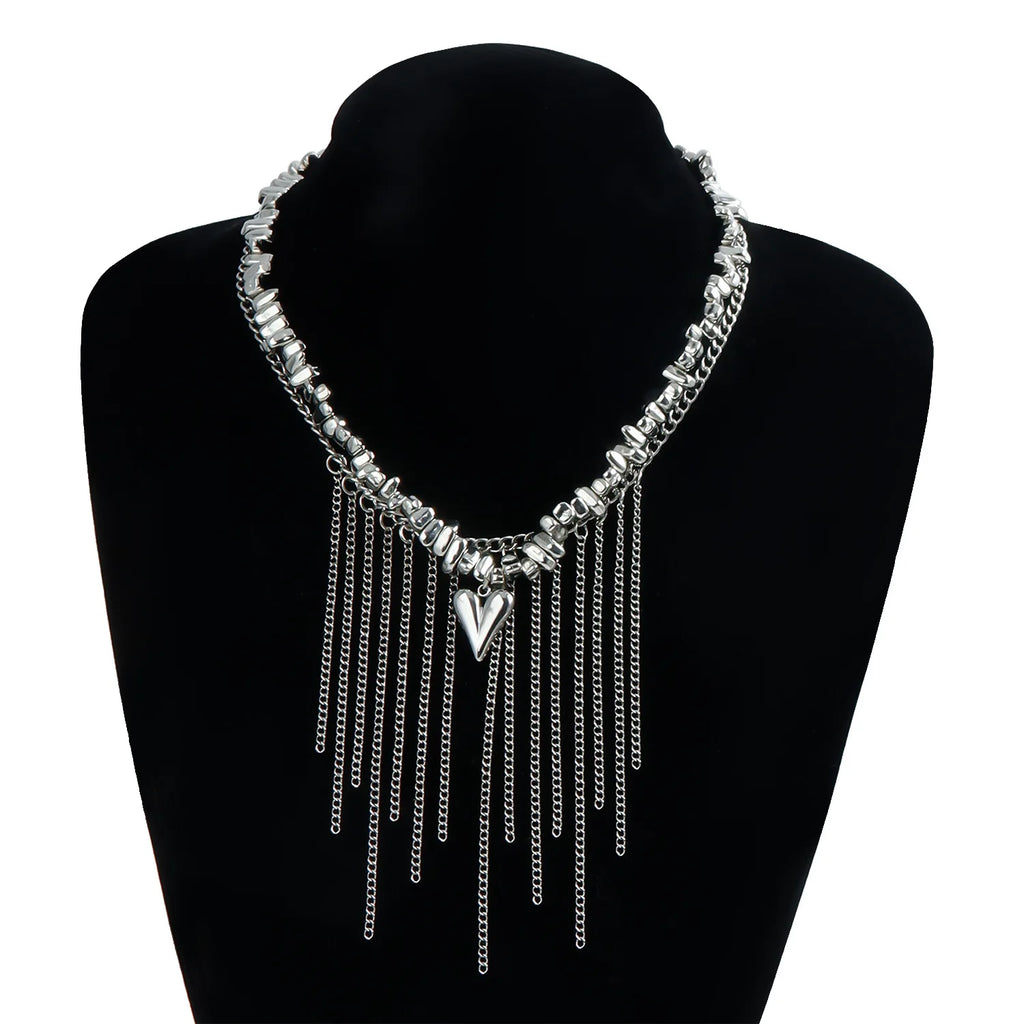 Retro Dripping Heart Shaped Chain Pendant