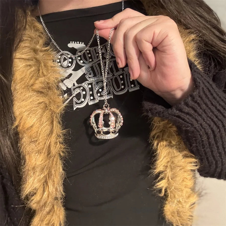 Retro Girl Crown Necklace